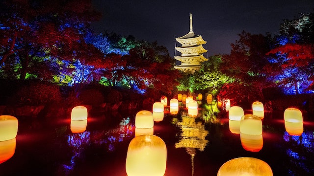「チームラボ 東寺 光の祭 – TOKIO インカラミ」