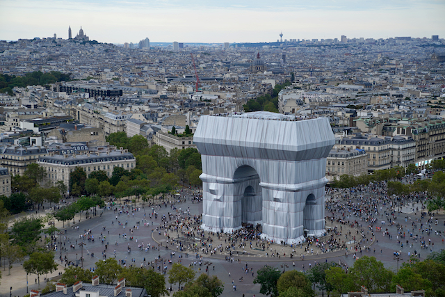プロジェクト「L’Arc de Triomphe, Wrapped（包まれた凱旋門）」
