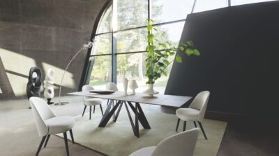 ロッシュ ボボアのダイニングテーブル「CIGALE」
